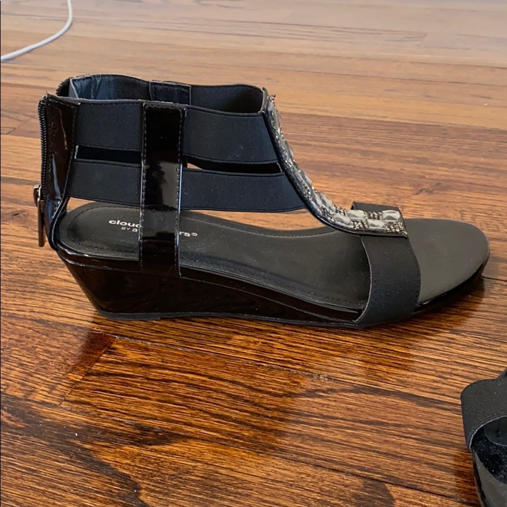 Cloudwalkers by Avenue Black Sandals - Size 7W Women’s 7 wide shoes plus sandal - Picture 4 of 4